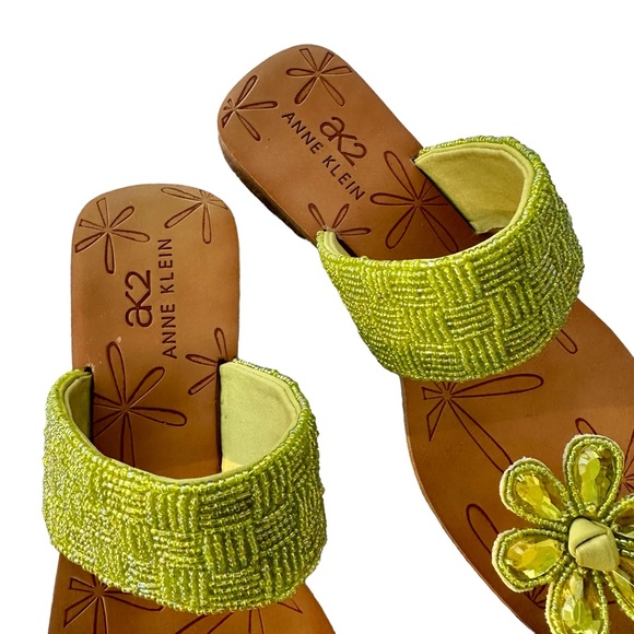 Anne Klein Floral Beaded Thong Sandals 6 - Picture 2 of 4